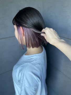 ヴァーチェ ヘアー(Virche hair) ナノ化酸性ストレートパーマとインナーカラー