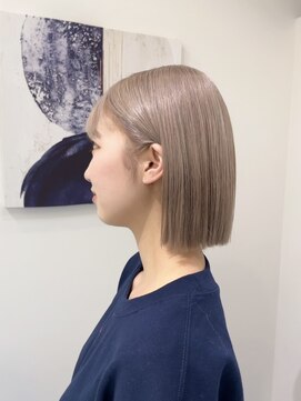 イリス 名古屋 名駅(Iris) ミルクティーベージュ