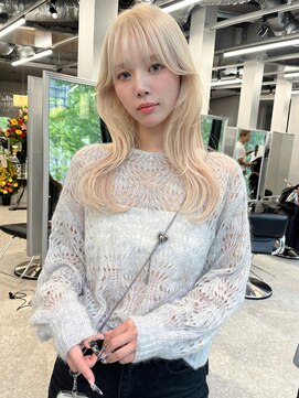 ペレ 梅田(PELE) 前髪/アンブレラカラー/こなれミディ/イメチェン/ウェーブパーマ