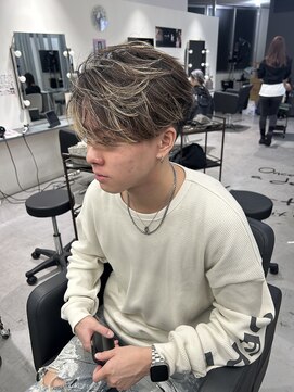 キング 枚方店(K!ng) 縮毛矯正髪質改善ハイライトレイヤーカット梅田美容室エクステ