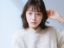 ブルべの方にオススメ…赤み系のカラーやくすみ系カラーが似合います