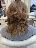 50代60代70代クセ毛風ロングウルフパーマレイヤーカットくびれ