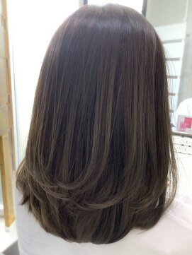 クラルス(CLARUS) セミロングレイヤー&チャコールブラウン