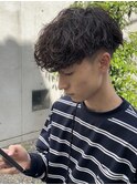 メンズパーマ波まきパーマセンターパートメンズマッシュウルフ