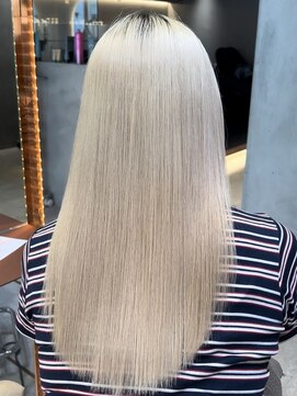 リール 銀座(R'EEL) ブリーチ縮毛矯正/縮毛矯正銀座/髪質改善/前髪/レイヤー/小顔