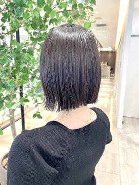 ジ オスカー(THE OSCAR) ボブ外はねストレート