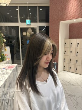 ゼルプレミアムレイクタウン(ZELE) フェイスフレーミング