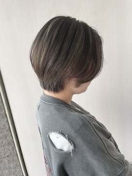 コレロ ヘアー(KORERO hair) 透け感グレージュアンブレラショート