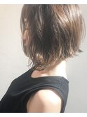 オータム前下がりボブスタイル