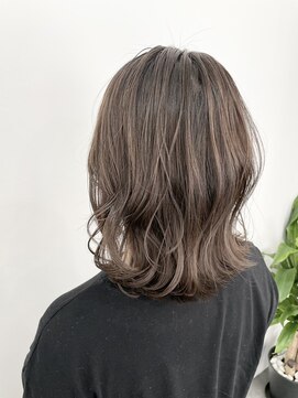 ルヴェルヘアー(Revel hair) 外ハネ×エアリーセミディ