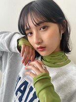 ビコ(bico)&nbsp;赤み消しの暗髪カラー×小顔にみせる顔まわりのカット