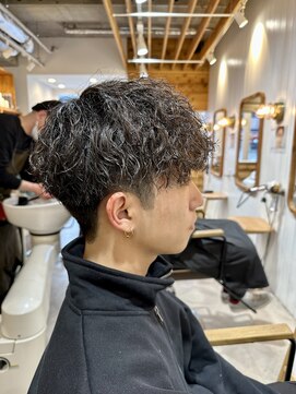 アメラボ(AmeLab) マッシュパーマ　ハードツイストスパイラル　艶感◎