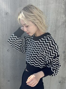 フラット(FLAT) ミニボブ×ホワイトブロンド♪