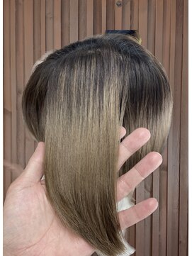 トクサ デザイン ヘアメイク(TOKUSA DESIGN hair make) シャドールーツ