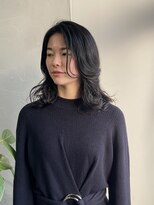 ヒュー(Hue)&nbsp;コテ巻きが簡単なレイヤーヘア