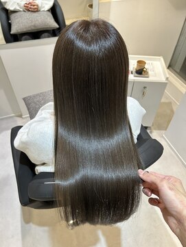 エミュスト(Emuest) 【松葉】髪質改善/髪質改善トリートメント/髪質改善