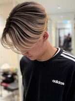 アンサー 渋谷(ANSWER)&nbsp;メンズバレイヤージュカラーハイライトカラーセンターパート韓国