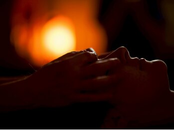 ヴィハーラ ヘアアンドビューティーライフサロン(VIHARA HAIR BEAUTY LIFE SALON)の写真/Cocoon SPA（コクーンスパ）２Fにて営業中！本格ヘッドスパで身体の芯から癒される。