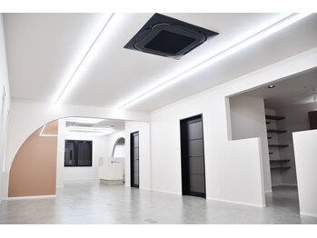 EIKON【アイコン】