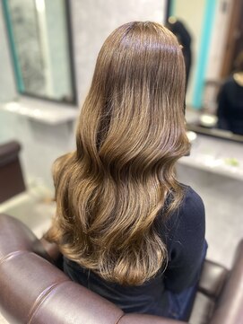 グラッジ 池袋(GLADGE) 【上品なツヤ感が魅力◎ナチュラルベージュブラウン】