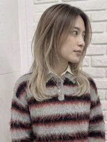 ビランチェ 池袋(bilancia) レイヤーカットウルフカットグラデーションカラーミルクティー