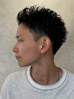 クララジャパン テンジン(CLALA JAPAN Tenjin)の写真/《ウェイト高めのショートヘアが◎》ショートヘアと相性の良い無造作な質感のスペインカールが人気＊