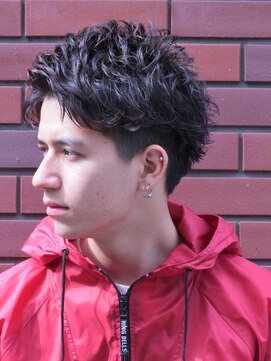 ガズル ハラジュク(GUZZLE HARAJUKU) 1カールリバースショート