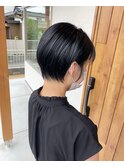 暗髪大人ショート