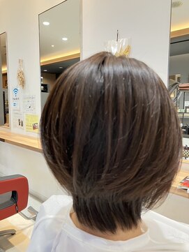 アタッチメントビューティー(ATTACHMENT BEAUTY) 小顔ショートスタイル