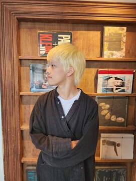 ブロック ジャポン(bloc japon) ホワイトブロンドショートヘアー