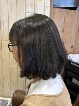 ユー(U.) シアーな毛先で魅了するゆるふわミディアム♪