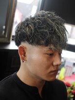 バーバー ネオ ザ クラス(BARBER NEO The Class) スペインカール