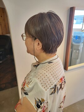 カーラヘアー(Cara-hair) 耳掛けマッシュショート