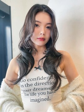 アルバム 新宿(ALBUM SHINJUKU) 顔周りレイヤー韓国ヘアロングおくれ毛_F40626