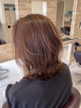 グランデュール 静岡駅前店(GRANDEUR) ミディアムレイヤー/静岡/新静岡/レイヤーカット/ウルフ