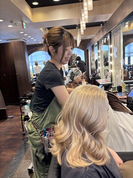 ネイトル(naitre) シャンパンブロンド