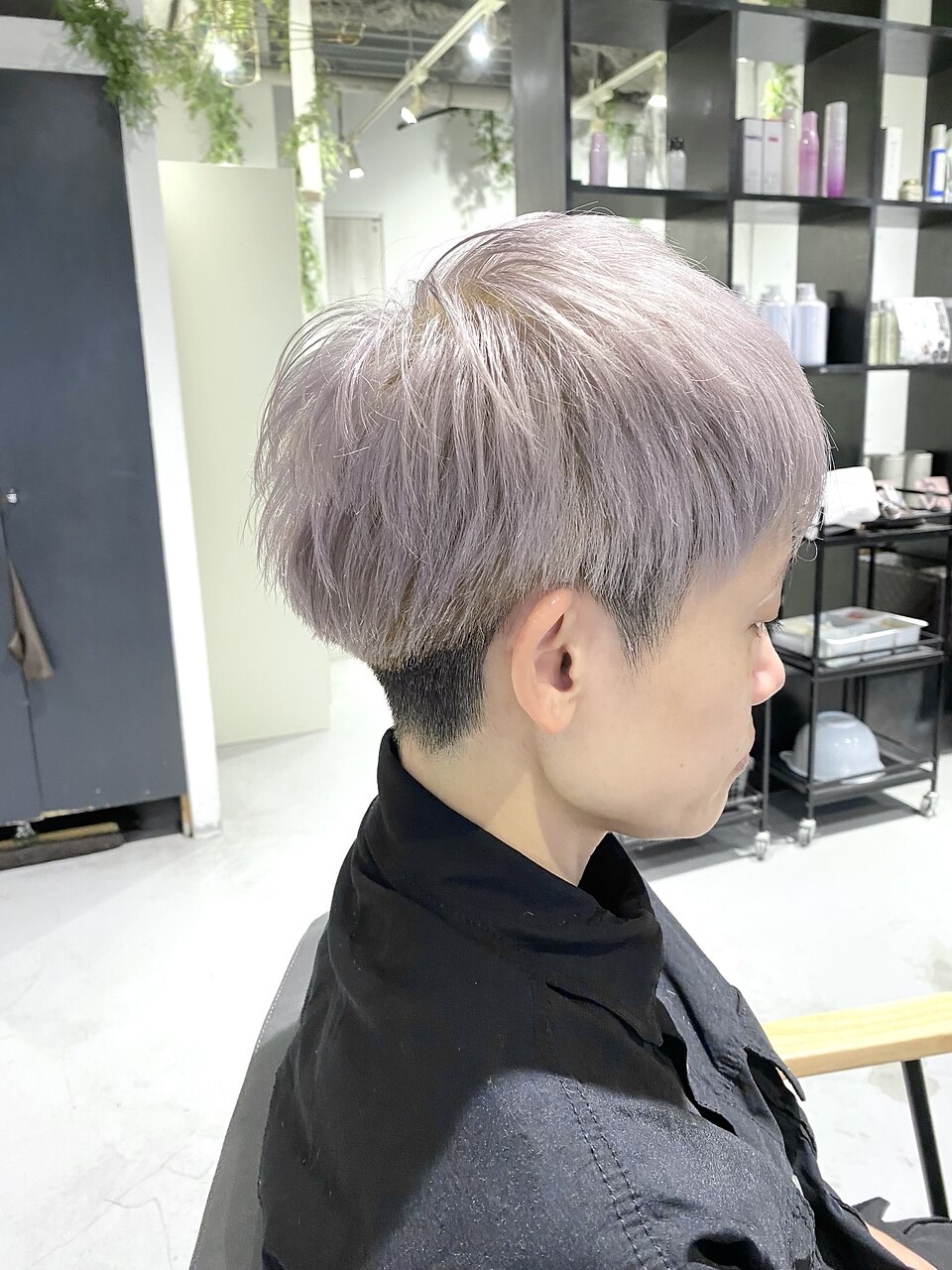 2026年夏】ベリーショート ホワイトの髪型・ヘアアレンジ｜人気順｜7