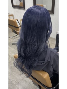 プライズ アイリス 池袋東口店(prize Iris) ブルーブラック/ブリーチ/池袋