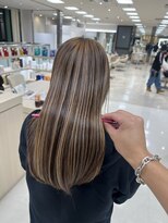 シャルムバイケンジ(Charm.by KENJE)&nbsp;ブリーチ/ブリーチカラー/デザインカラー/ハイライト/銀座