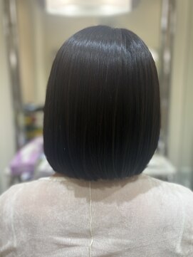 トウロウ 川口店(TOU/ROU) 大人ショート 白髪ぼかし 脱白髪染め ハイライト30代40 代