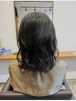 ハル ヘアラボ(HARU hair labo)&nbsp;くせ毛活かし　ミディアムボブをウェーブに