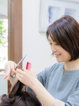 ヘアークープ(hair Coupes) Yoshimi