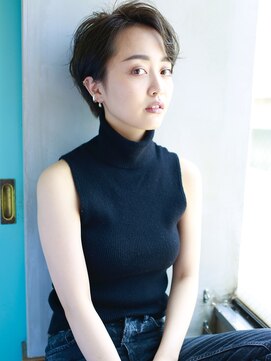 バース(BIRTH) 天神【BIRTH】毛先パーマでイメチェン！耳かけハンサムショート