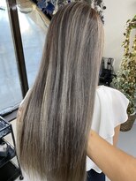 ニコ(nico...)&nbsp;ホワイト系バレイヤージュ