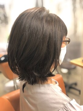 アンプリュス リアン(1+ Unplus lien) 外ハネボブ/グレージュカラー/ミディアム/亀戸