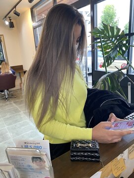 ティミー(Timmy) バレイヤージュ