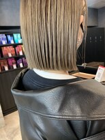 サンド 大阪梅田(sand)&nbsp;@rika__hair [大阪梅田駅/マッシュ/くびれヘア/メルティカラー]