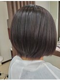 ショートボブ