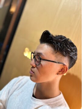 スマイルヘアー 北浦和一号店(Smile hair) サイドパートフェード