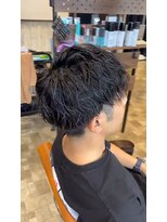 ゴデーレ(GODERE)&nbsp;マッシュ刈り上げニュアンスパーマ黒髪似合わせカットメンズヘア